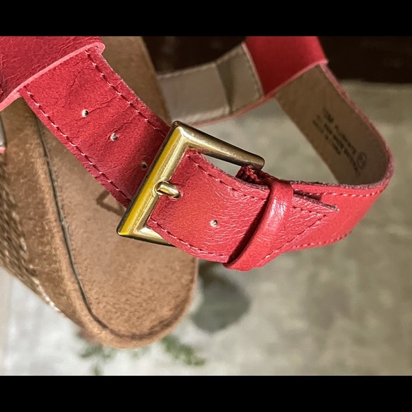 A2 Aerosoles 10 - Picture 2 of 10